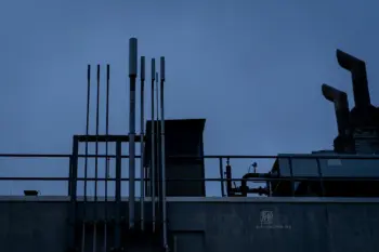 Bedrohliche Instrumente in Mannheim am Abend - eine Fotoserie von Frank Schindelbeck Fotografie 2604