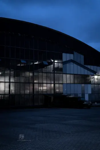 Halle in Mannheim am Abend - eine Fotoserie von Frank Schindelbeck Fotografie 2604